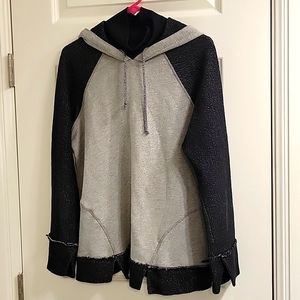 Koral Sweater Size L